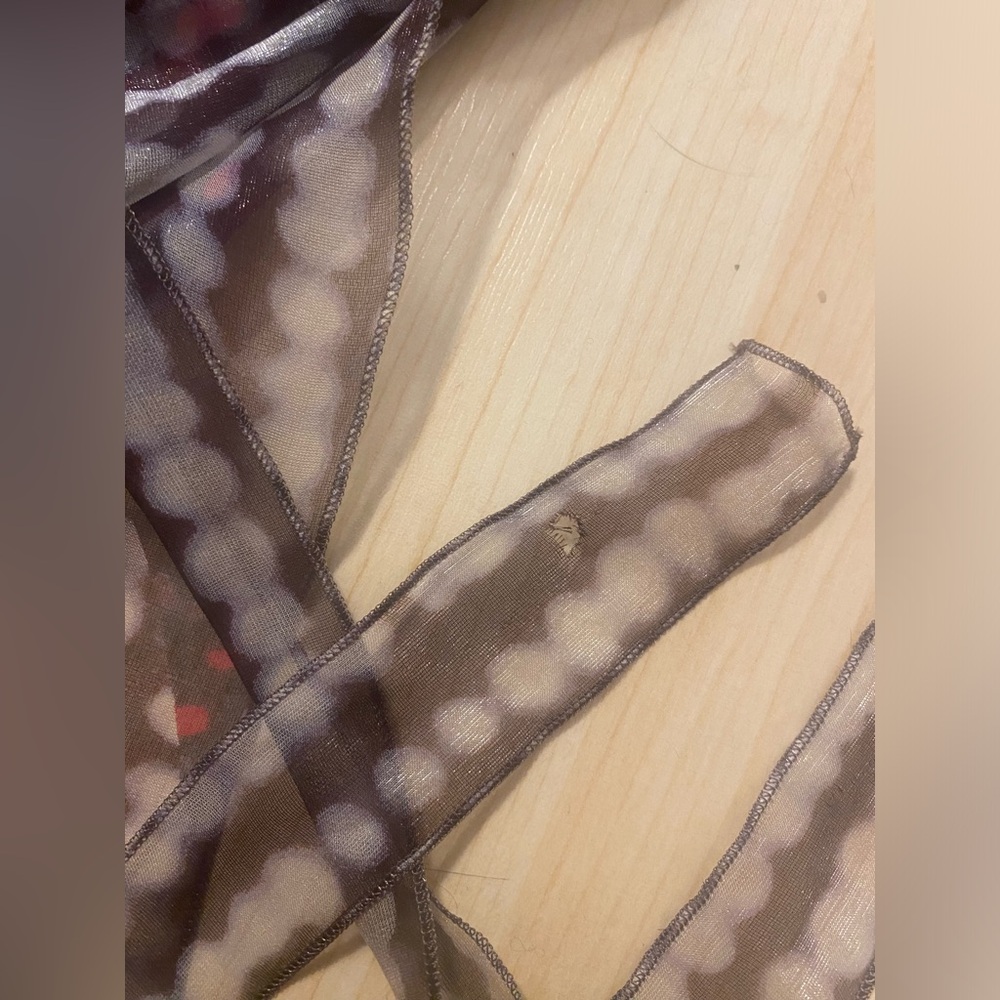 Vintage Chanel silk vest - Picture 12 of 15